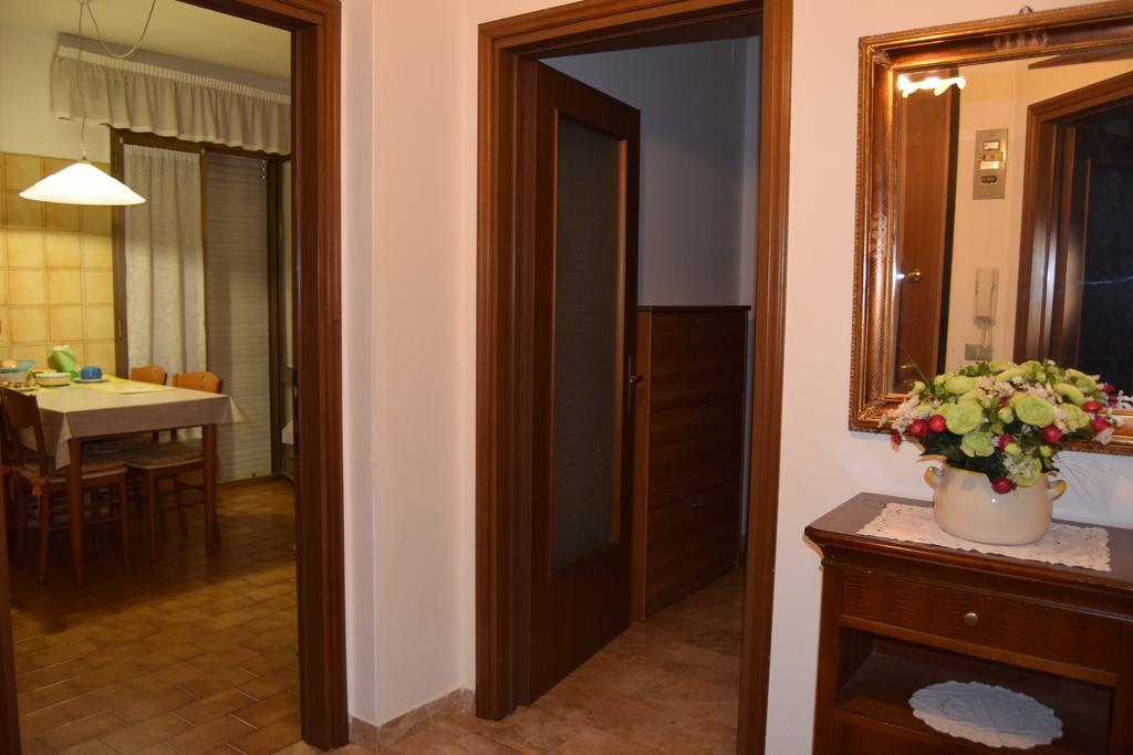 Casa Vacanza E Per Lavoro Elena E Carla Spinea Buitenkant foto