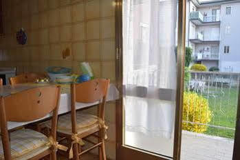 Casa Vacanza E Per Lavoro Elena E Carla Spinea Buitenkant foto