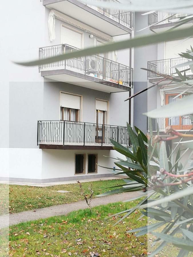 Casa Vacanza E Per Lavoro Elena E Carla Spinea Buitenkant foto